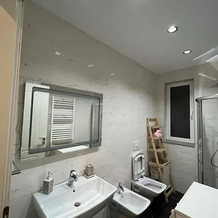 Modern Balconybright&spacious Fast Wi-fi Tirana
