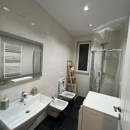 Apartment Modern Balconybright&spacious Fast Wi-fi