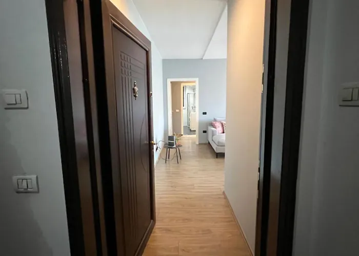 Modern Balconybright&spacious Fast Wi-fi Tirana